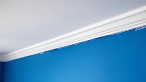 Jak odciąć sufit od ściany bez taśmy