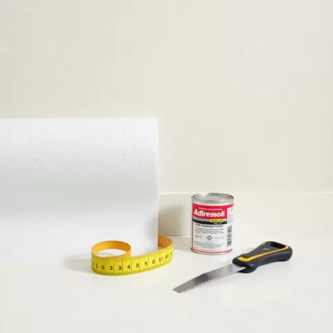 Jak przykleić wykładzinę PCV na ścianę