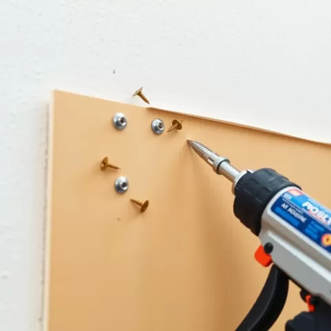 Jak przymocować płytę OSB do ściany