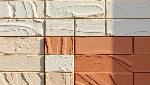 Jaki tynk na ścianę jednowarstwowa