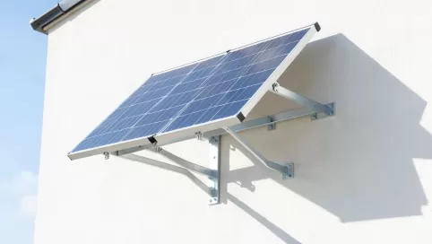 konstrukcja pod panele fotowoltaiczne na ścianie